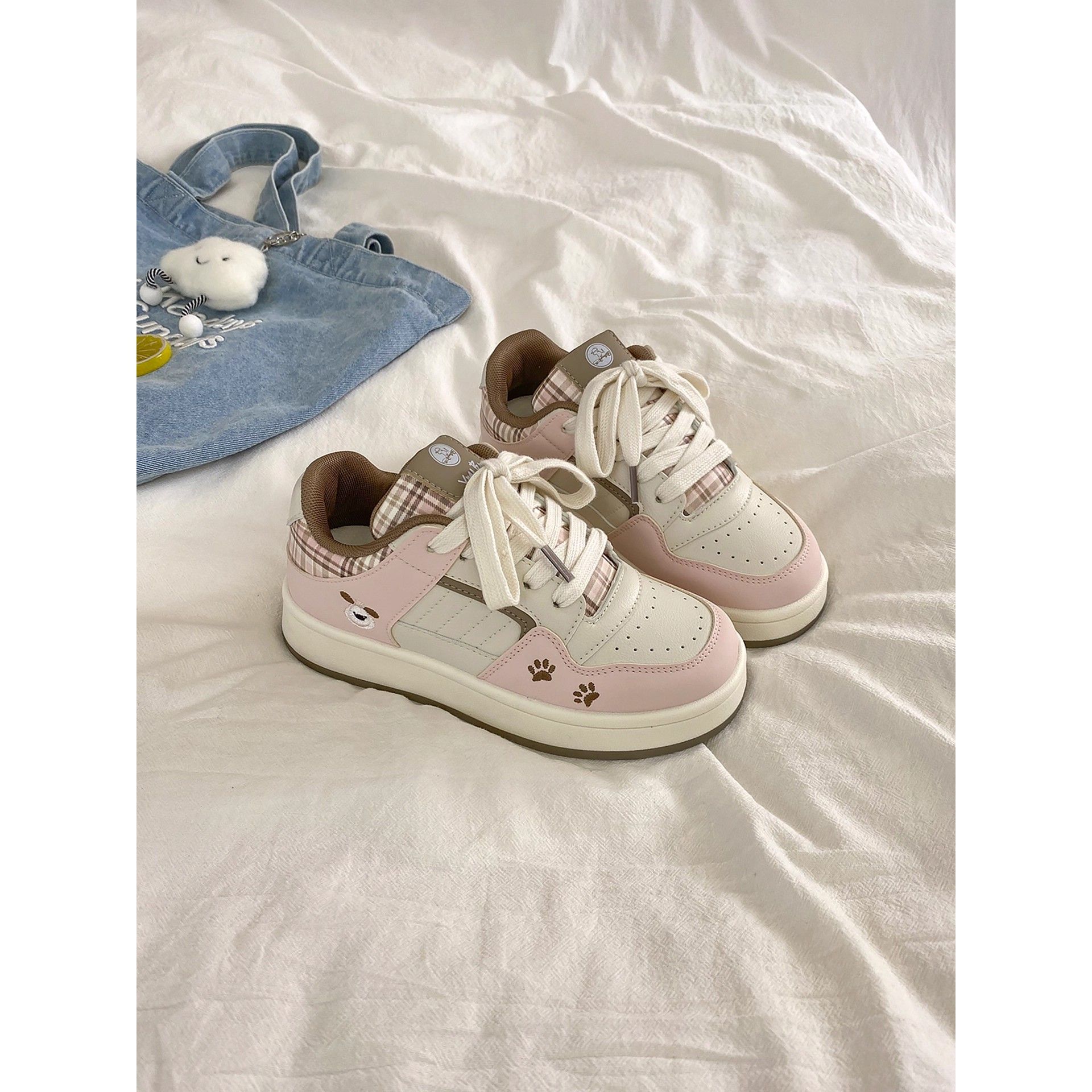 英国DHWA学院风板鞋女2025春秋新款学生可爱设计配裙子厚底小白鞋