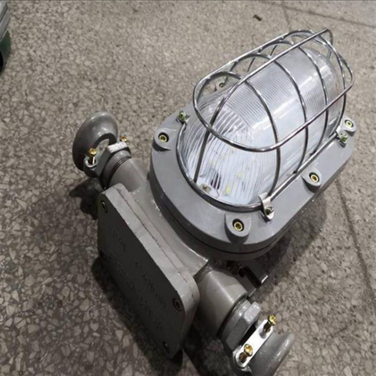 矿用隔爆型支架灯灯管寿命长照明效果好透明罩灯具隔爆型支架灯