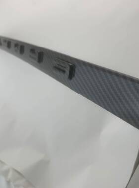 2018-202款CAMR5Y碳纤纹装后饰条条wd饰凯美瑞后备箱饰条