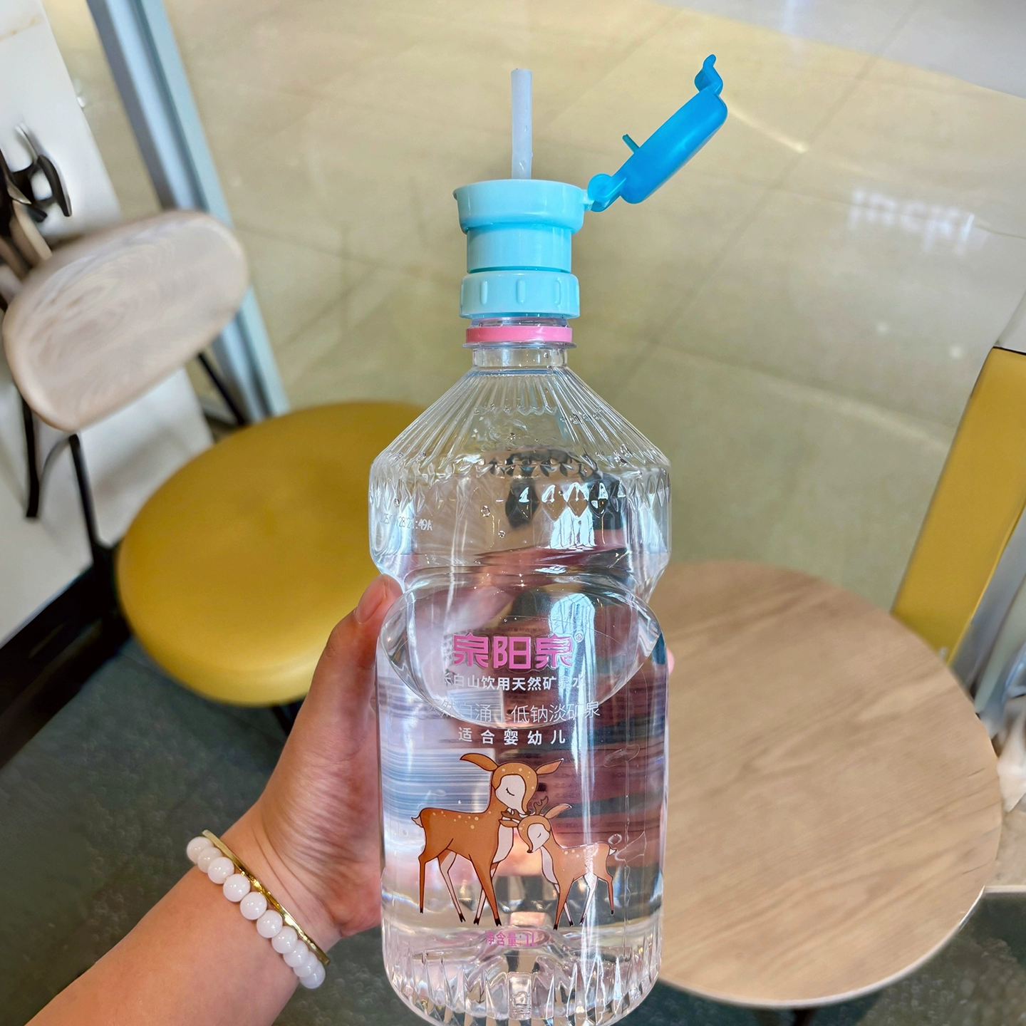 赵露思同款吸管瓶盖许妍矿泉水瓶