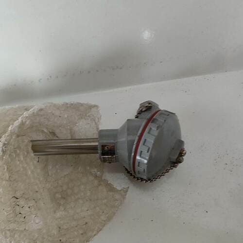 (议价)热电阻温度传感器pt100热电阻一体化温度变送器4-20ma
