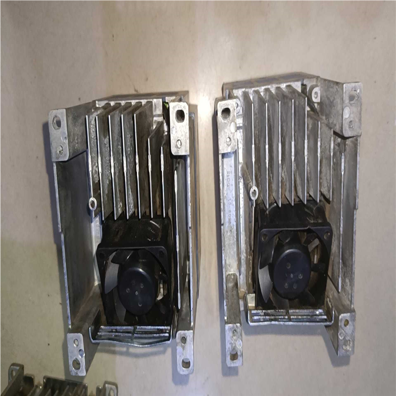 拆机富士变频器FRN0010C2S-7C 1.5KW/220~议价