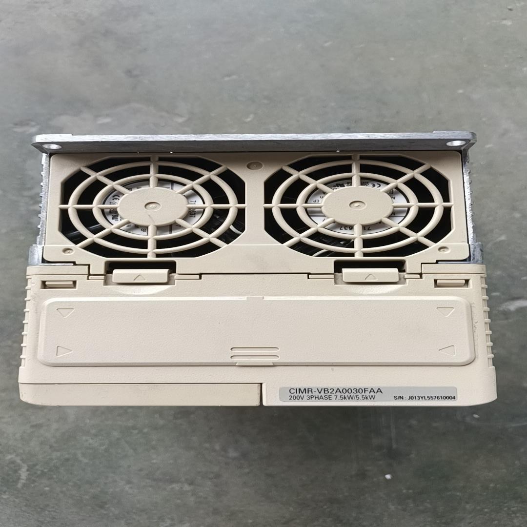 安川变频器CIMR-VB2A0030FAA 7.5KW/5.~议价