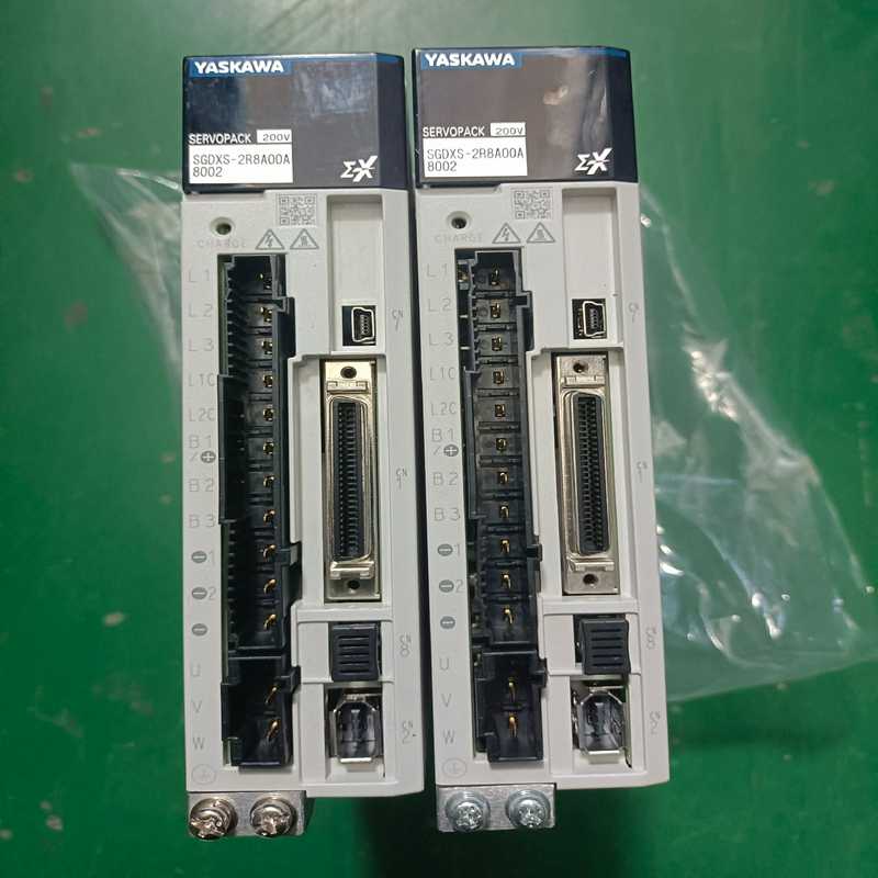 #安川7系驱动器  SGDXS-2R8A00A8002（咳咳电子）