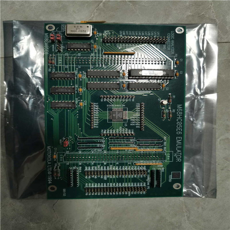 M6805E6   EMULATOR，实物图，看好再拍。（夫美商行）