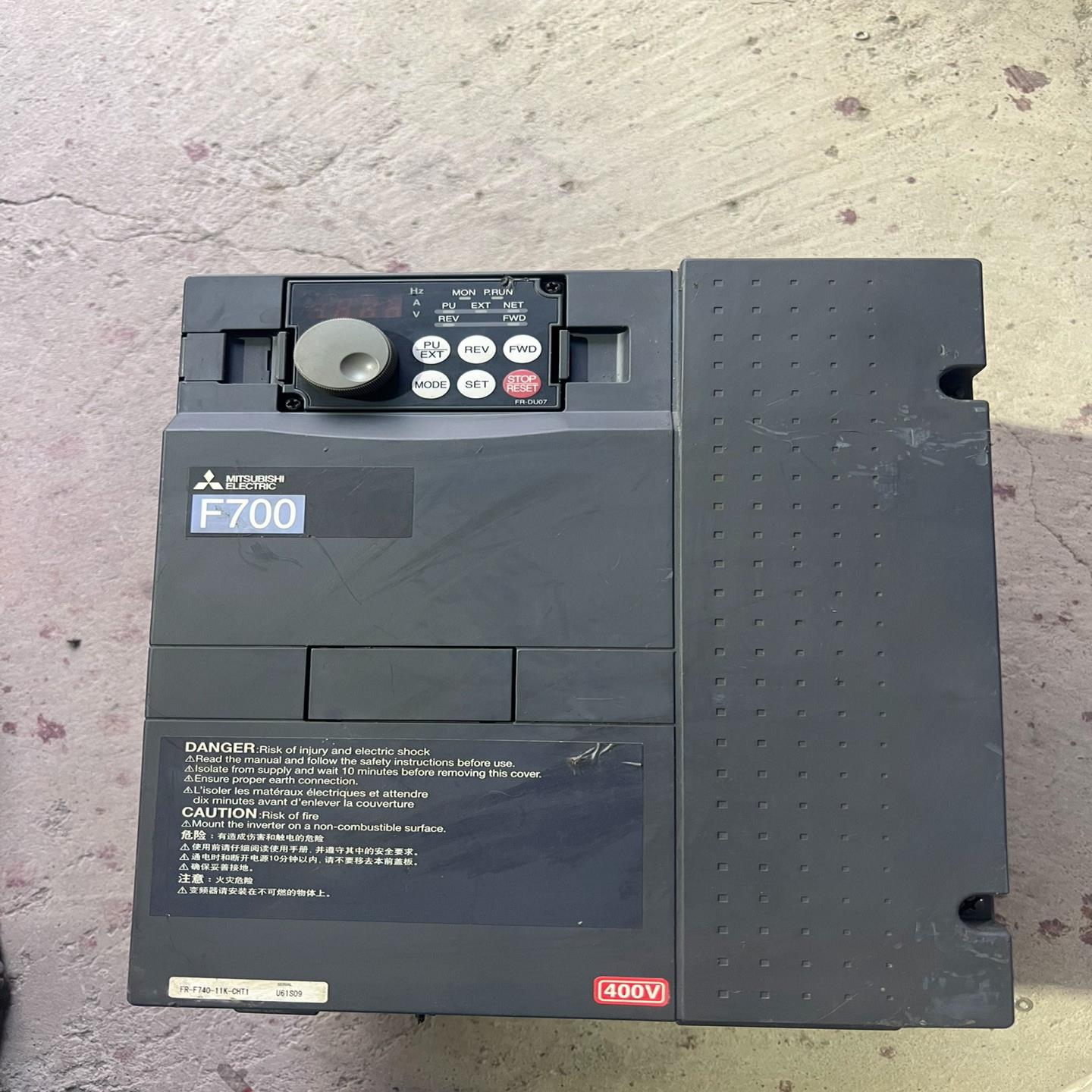 F700三菱11KW变频器FR-F740-11K-CHT1【南风商行】