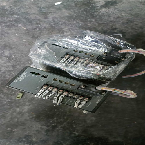 东方VEXTA五相步进驱动器 RKD514L-C，220V，~议价
