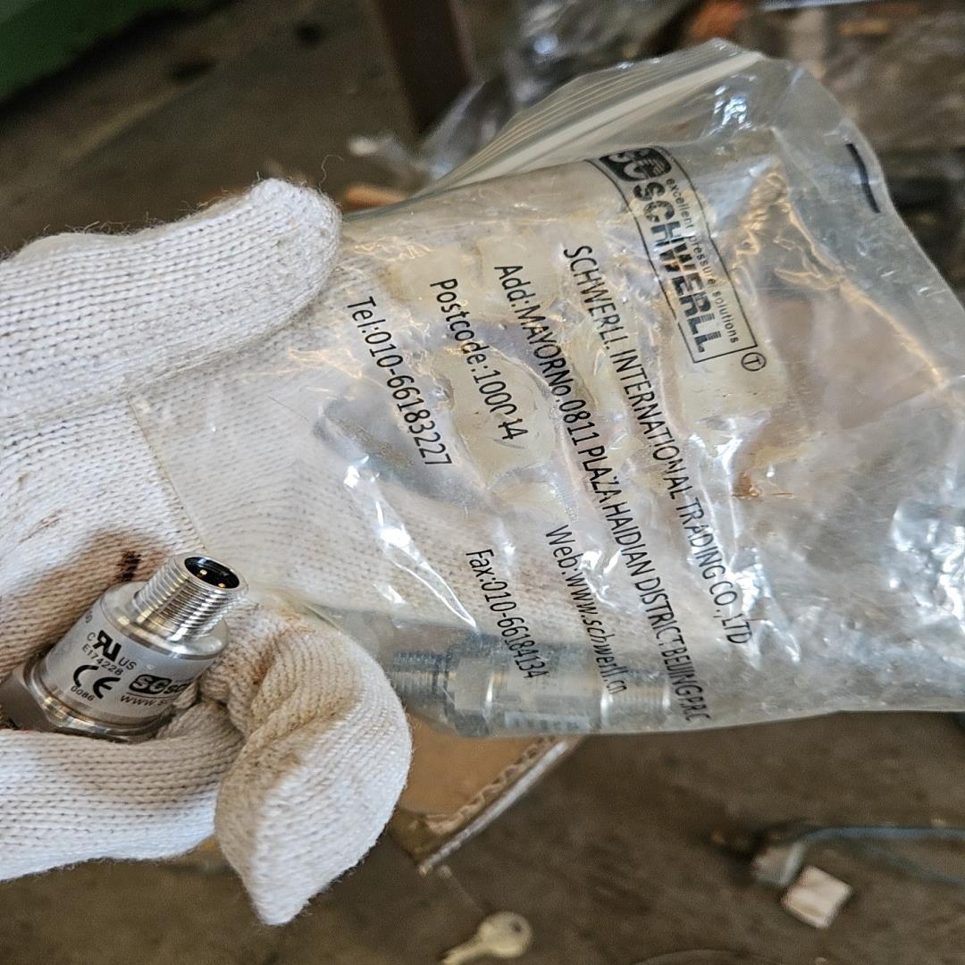 德国SCHWERLL压力传感器型号3200B0250S05B~议价