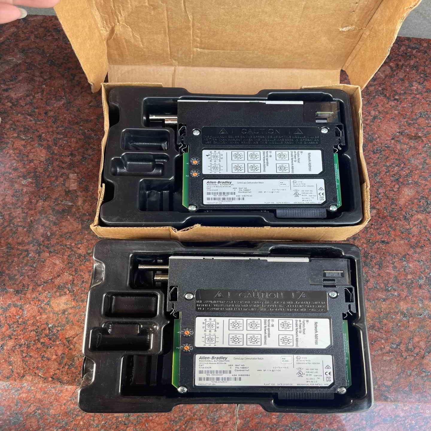 议~AB 1756-CN2R，一个开封，一个没有外包装，