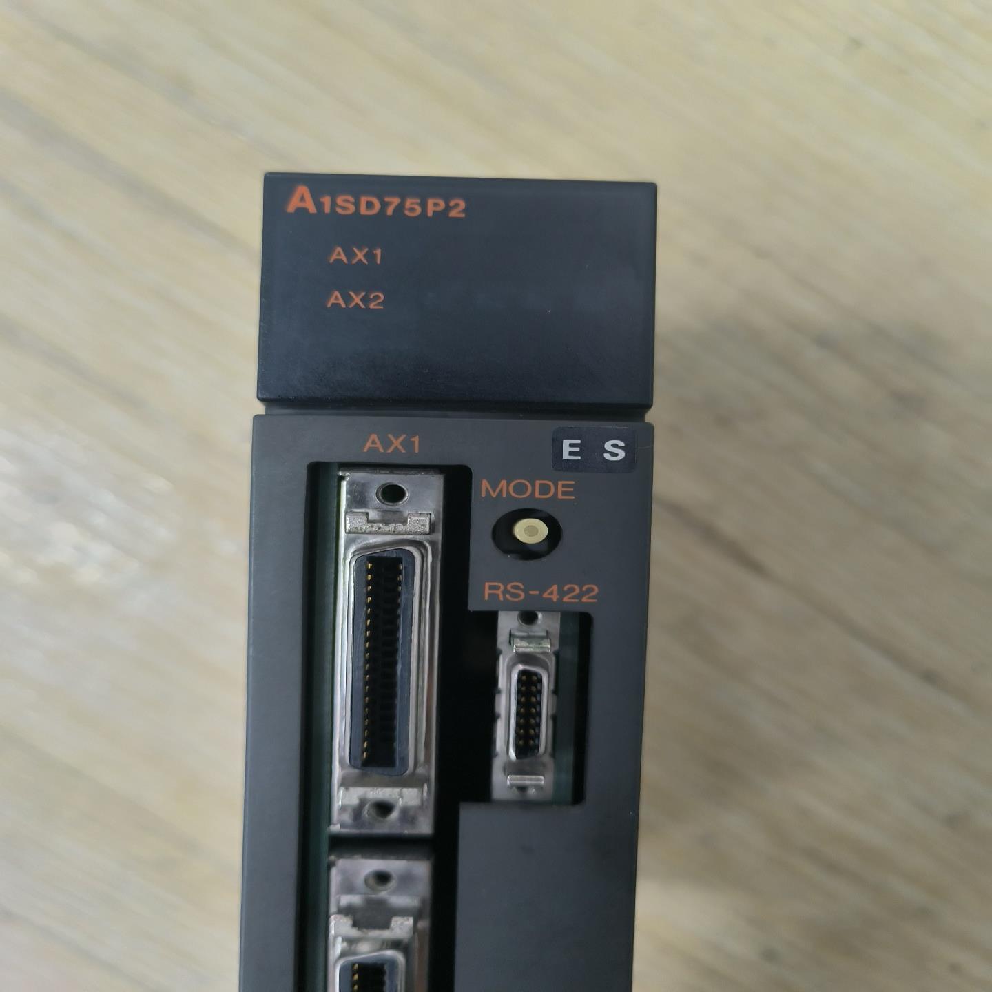 议价~三菱PLC定位模块A1SD75P2， 实物图片，成色较好，九