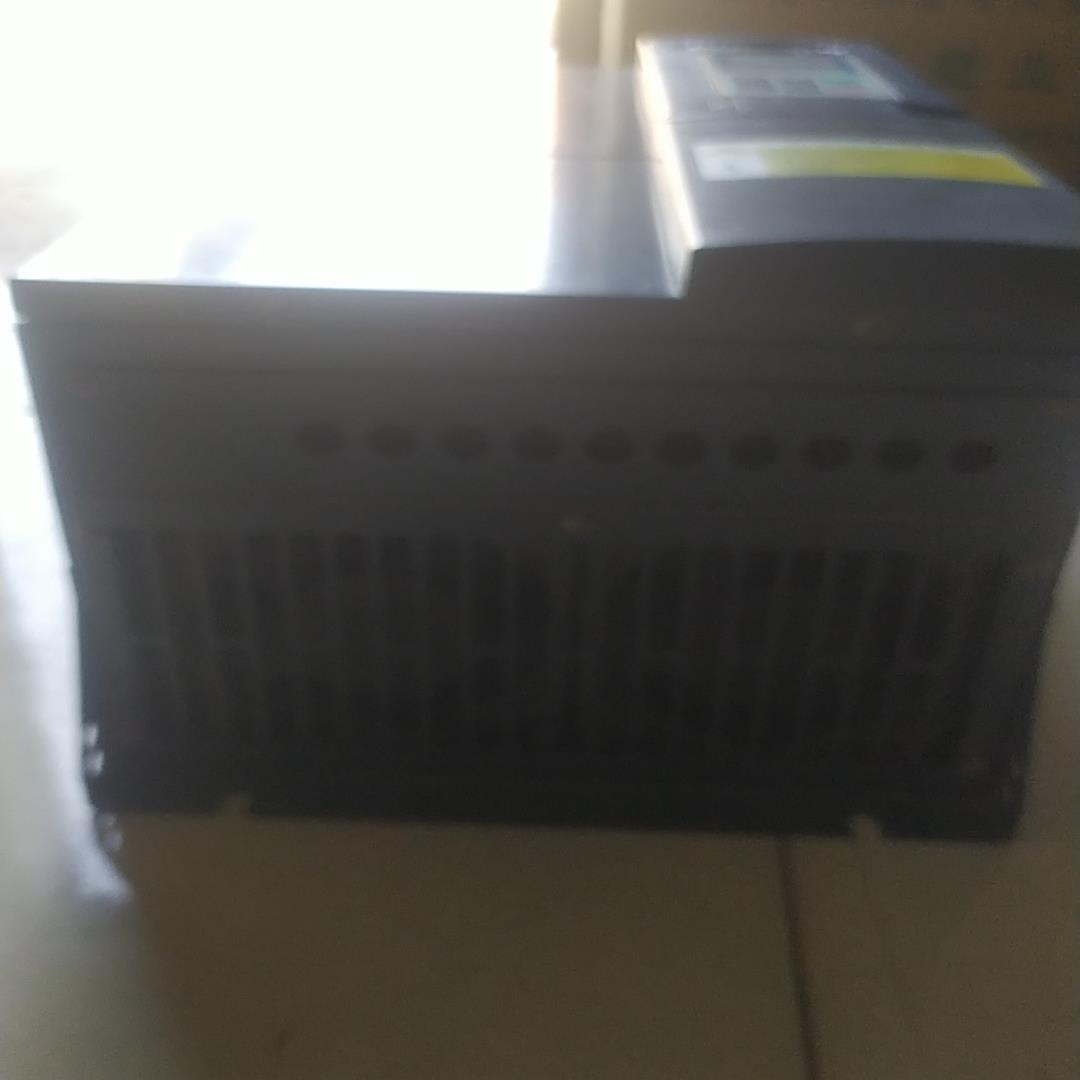 普传PI7000030F3变频器，30千瓦。功能正常。~议价