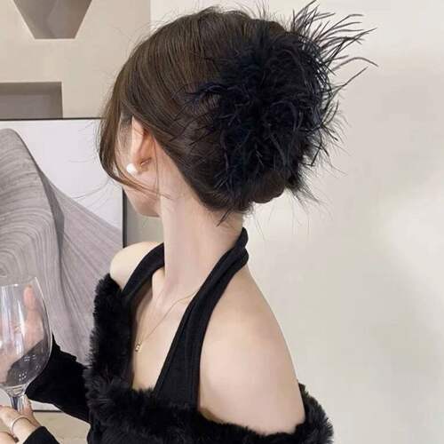 法式鸵鸟毛毛抓夹女新款轻奢网红超仙鲨鱼夹高级羽毛抓夹复古发抓