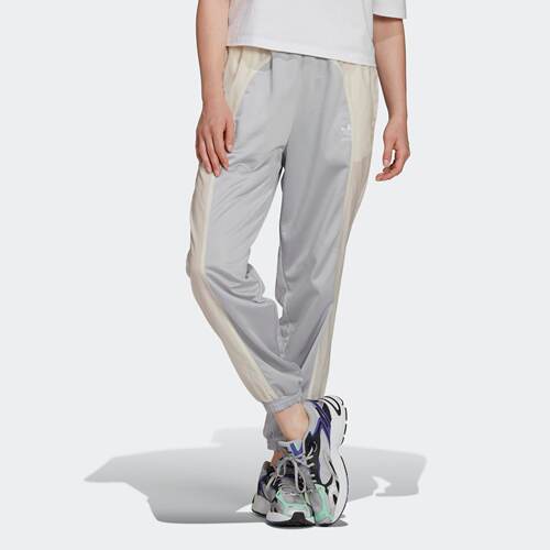 Adidas/阿迪达斯运动裤宽松型