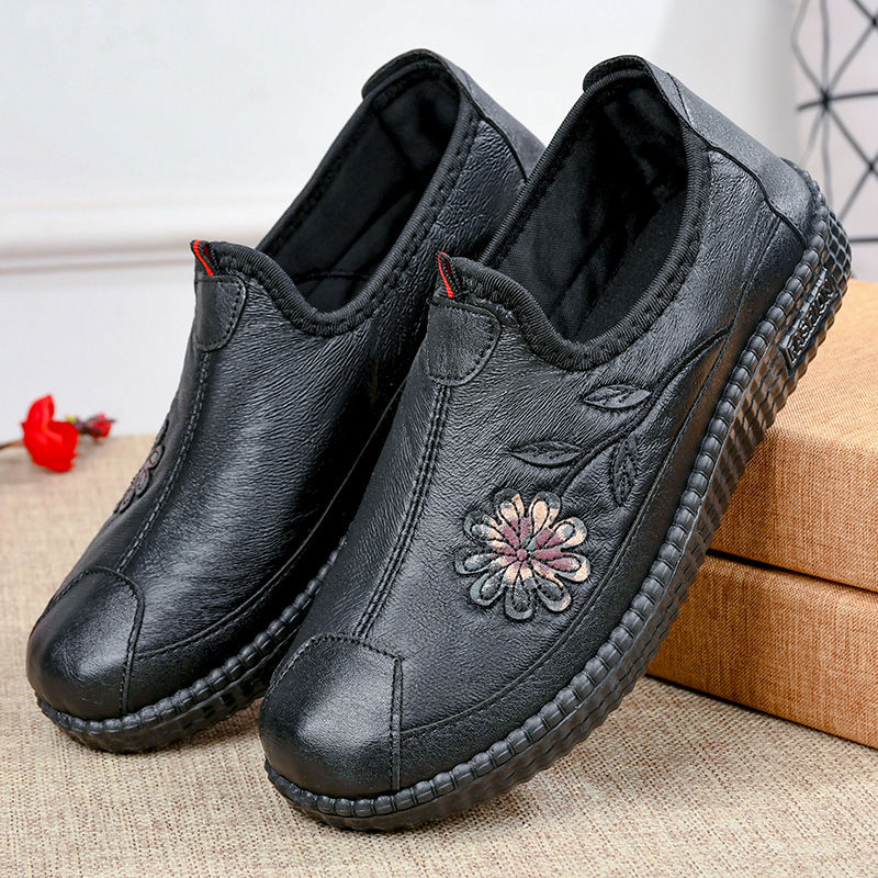 秋季单鞋软底轻便防滑妈妈鞋