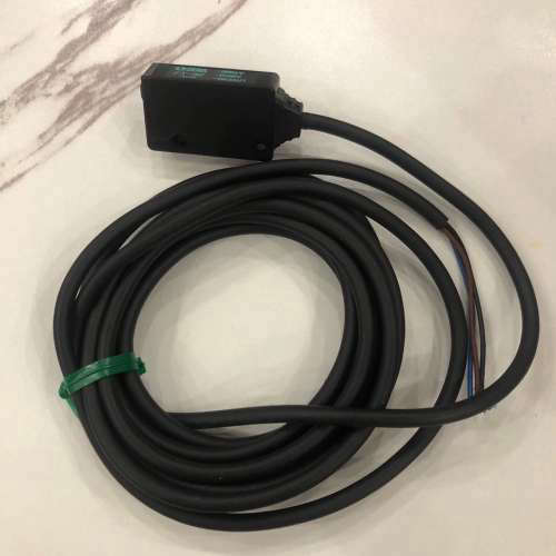 议价日本SUNX神视光电开关 EX-42 感应开关传感器。