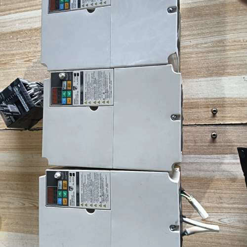 议价变频器 3G3MV-A4055   一起3台