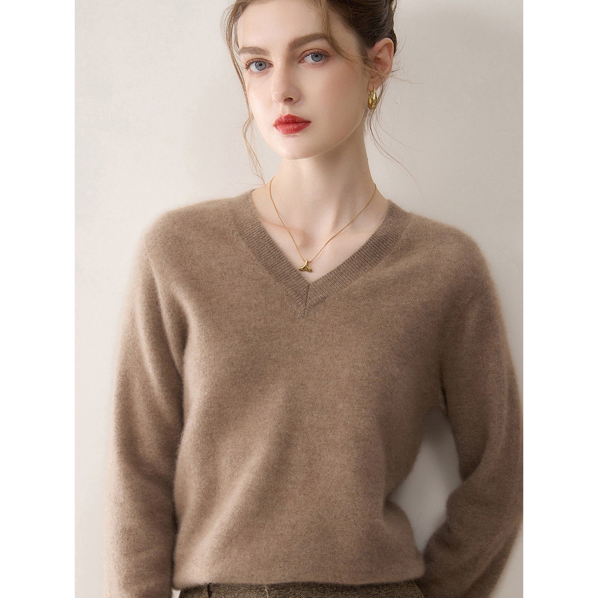 简约通勤~100%纯山羊绒衫女v领无缝一体宽松针织百搭洋气打底毛衣