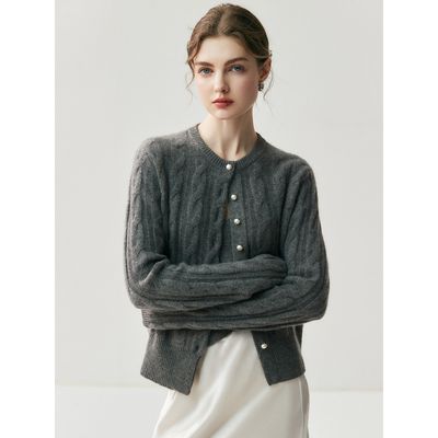 又韩又老钱~珍珠扣羊绒针织开衫女圆领外搭麻花加厚秋冬毛衣外套