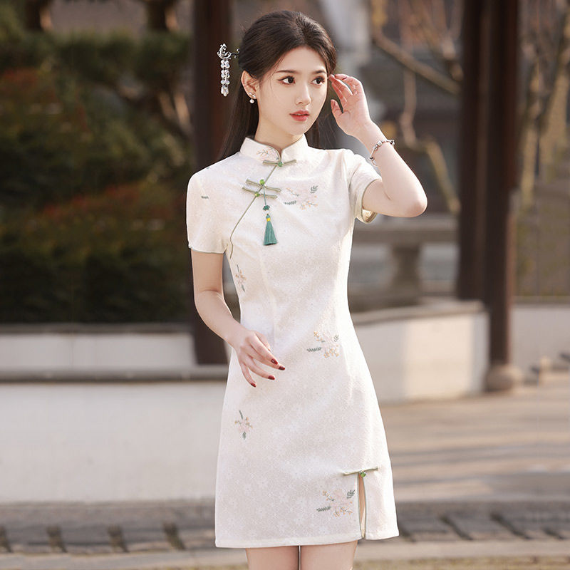 蕾丝改良旗袍短款2025年新款夏年轻款气质小清新少女连衣裙新中式