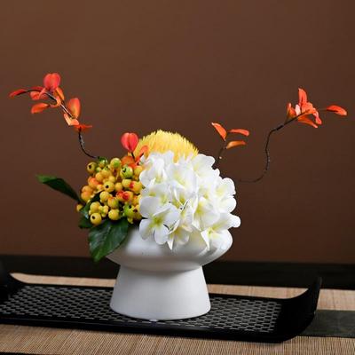 代简约花板艺现几何花软装样房售BHB楼部洽谈桌绣器球花组合摆