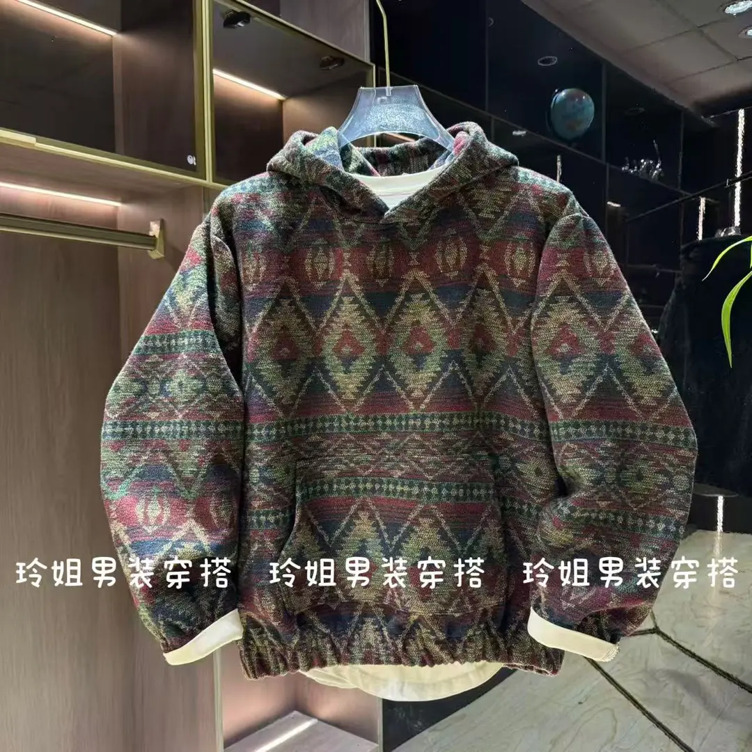 玲姐男装穿搭民族风提花休闲卫衣