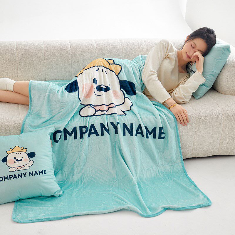 金貂绒抱枕毯子二合一办公室车用B靠枕午睡枕头小被子两用空调盖