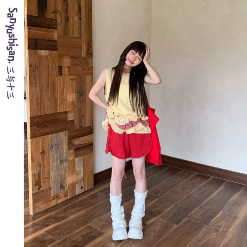 三与十三纯色木耳边休闲短裤女