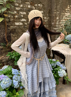 三与十三|蓝调格序|日系甜美百搭上衣女V领不规则背心吊带女叠穿