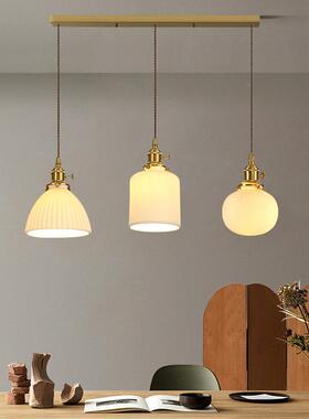 餐厅吊灯奶油风5202年灯款网TQU红饭厅灯简约新现代陶瓷罩卧室小