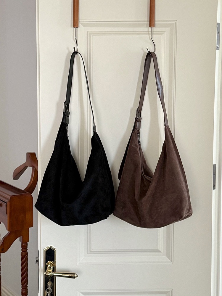 真皮植鞣牛皮磨砂皮hobo包慵懒丝绒单肩斜挎大容量通勤包包女