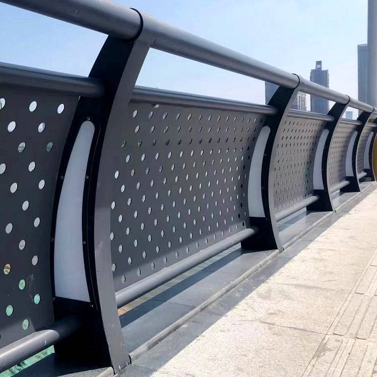 厂家直供桥梁防撞护栏 景观护栏 河道灯光防护栏杆 可