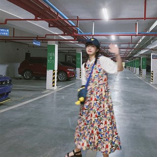 童趣古着中长款V领无袖连衣裙女春款甜美可爱裙子2021夏季女宽松