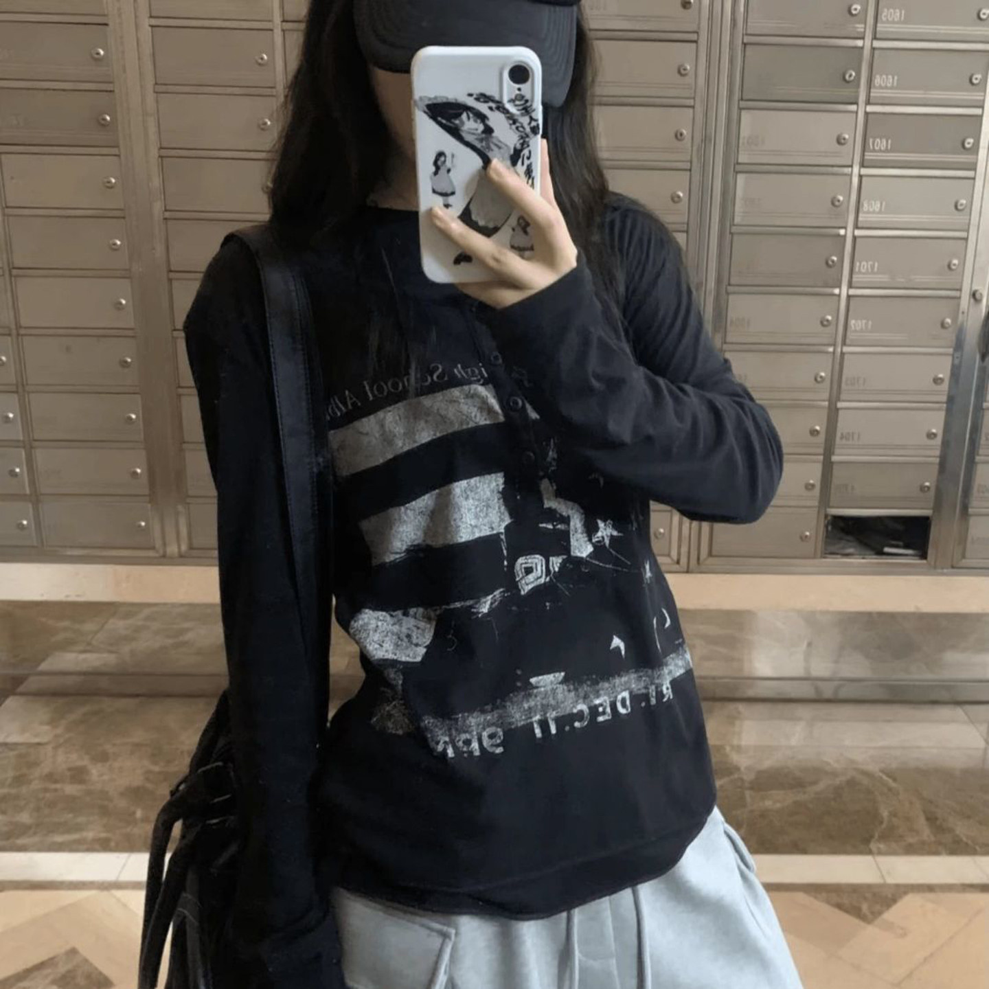 美式街头风秋季小众印花复古黑色宽松百搭辣妹打底衫潮流做旧内搭