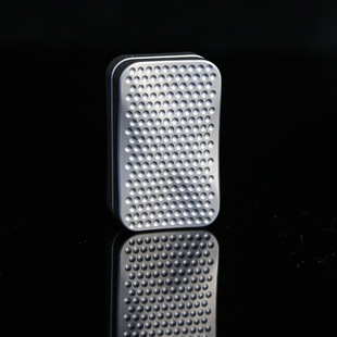 蜂窝音叉不锈钢无限位推牌EDC金属玩具成人解压玩具啪啪币