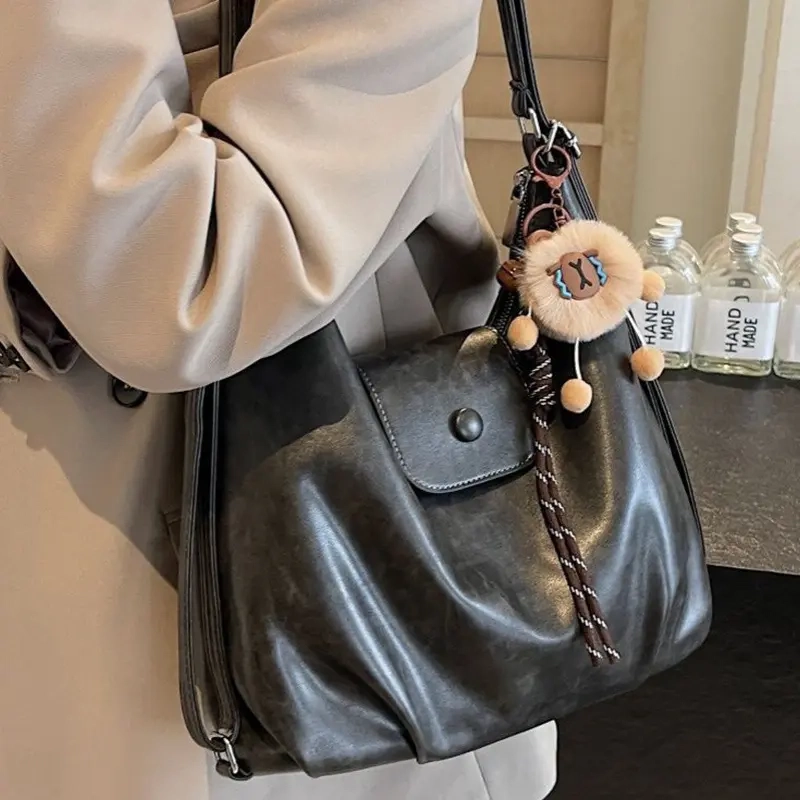 高级感大容量包包女式2025新款单肩通勤托特包轻奢小众双肩斜挎包