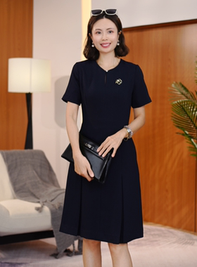 【南油虹姐】新款收腰显瘦裙子A版小黑裙连衣裙8片立体裁剪2746