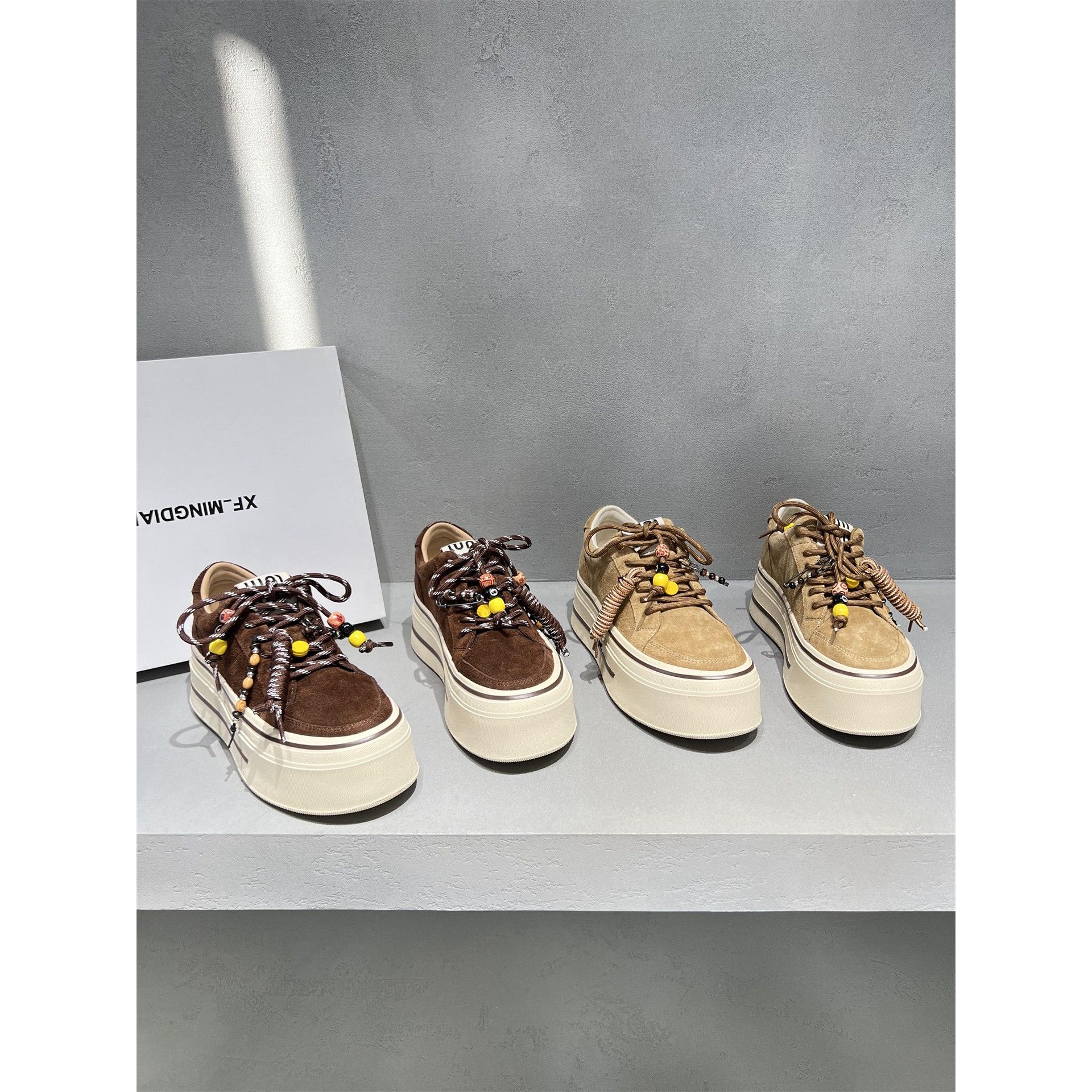 欧洲站女鞋2025秋新款真皮圆头系带厚底百搭休闲运动鞋松糕底板鞋