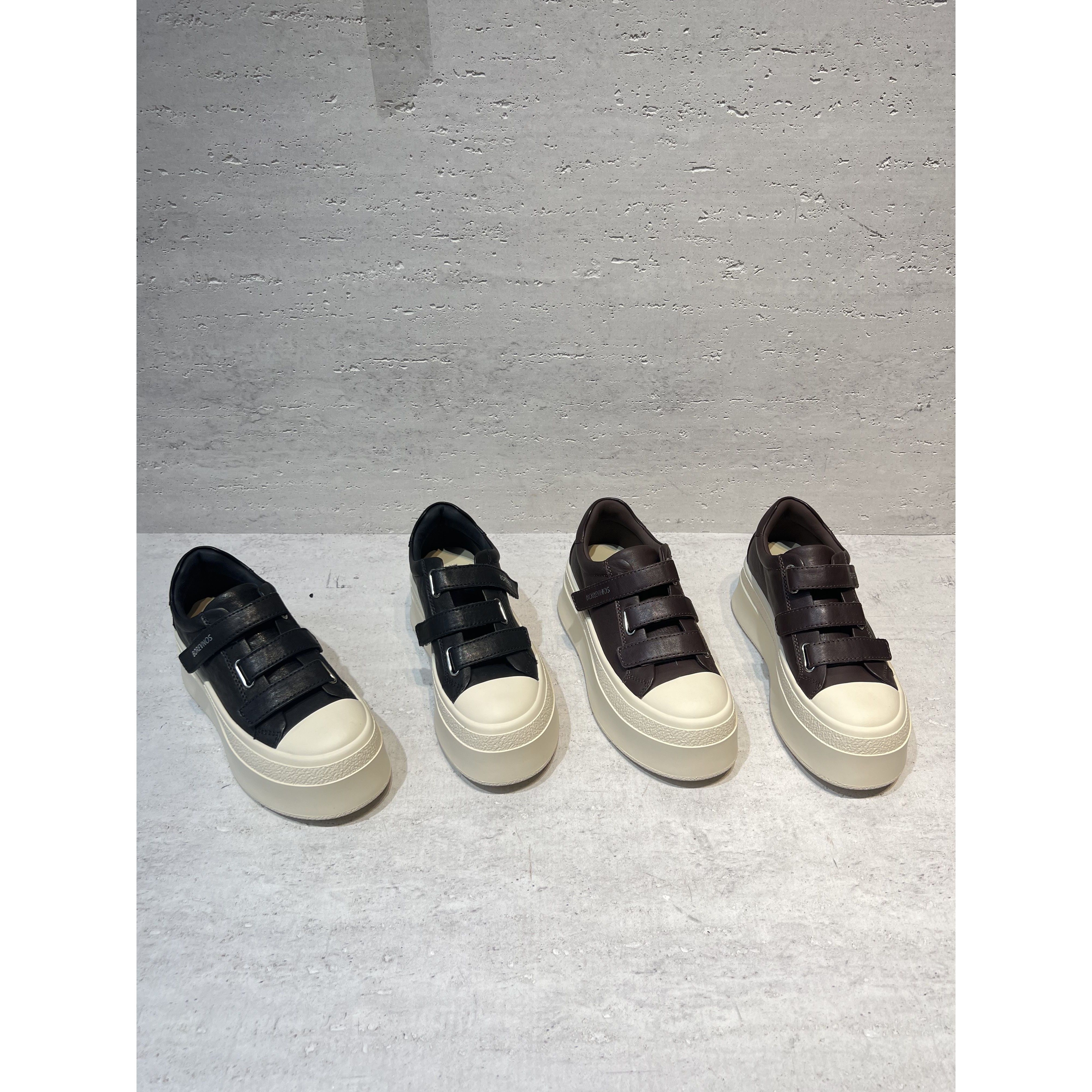 欧洲站女鞋2025秋冬款欧货真皮魔术贴松糕厚底时尚休闲鞋运动板鞋