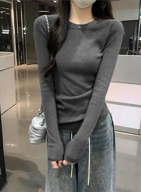 韩国高级感灰色圆领长袖内搭打底衫女秋冬季修身显瘦正肩上衣t恤