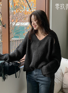 09women20245时尚原丝中长款V领上衣针织衫加大码宽松毛衣女79042