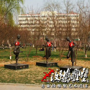 玻璃钢仿铜人物雕塑海滩捡贝壳雕像城市广场步行街公园林景观铜雕