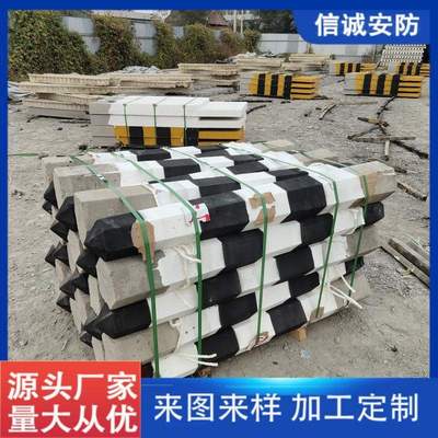 水泥警示桩道口混凝土示警铁路护桩标识黑白护栏标柱铁路道口专用