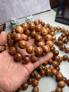 海南黄花梨顺纹2.0手串，佛性道性情侣手串，大健康长寿