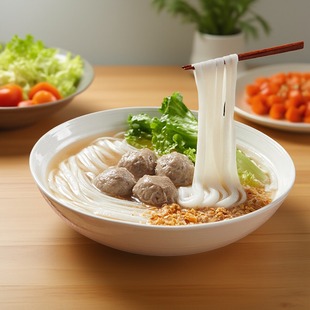 鲜聚饱当天产鲜粿条冷藏7天可汤拌火锅潮汕方便30秒出餐300克 袋