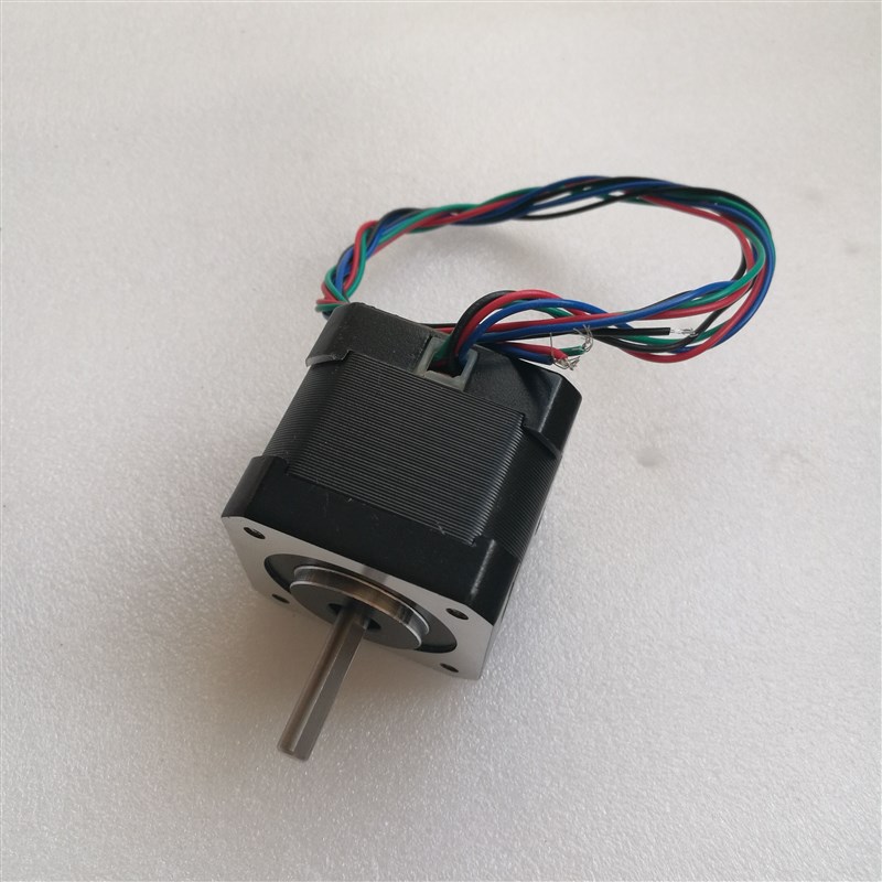 42BYGH40步进电机 Nema17 机身高度40mm 1.68A 二相四线