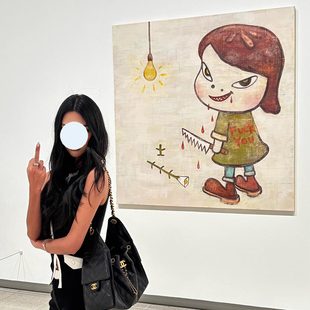 奈良美智小众艺术卡通客厅装饰画动漫可爱儿童房壁画玄关柜壁挂画