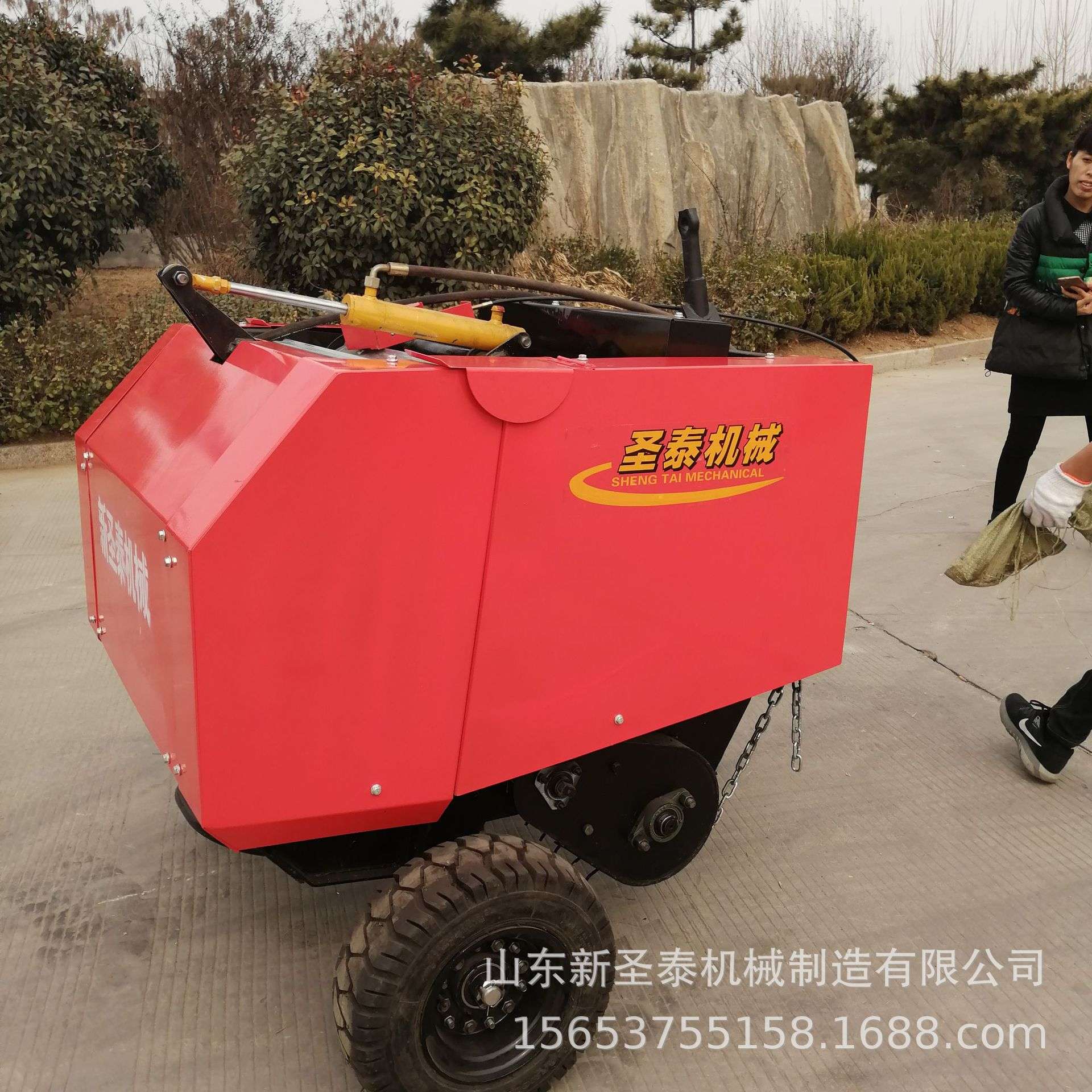 河南自走式小麦圆捆打捆机  牵引式打捆机捡拾器