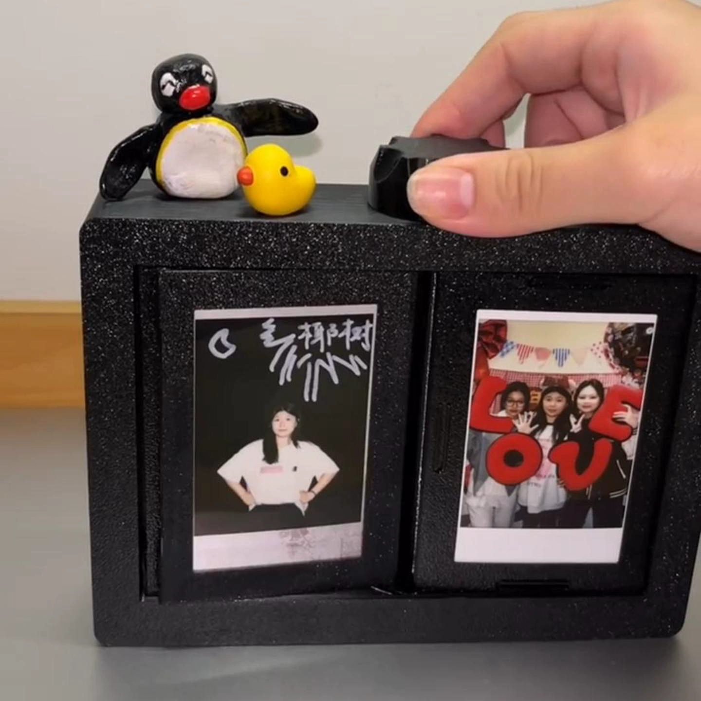 拍立得旋转相册小卡翻页相框摆台