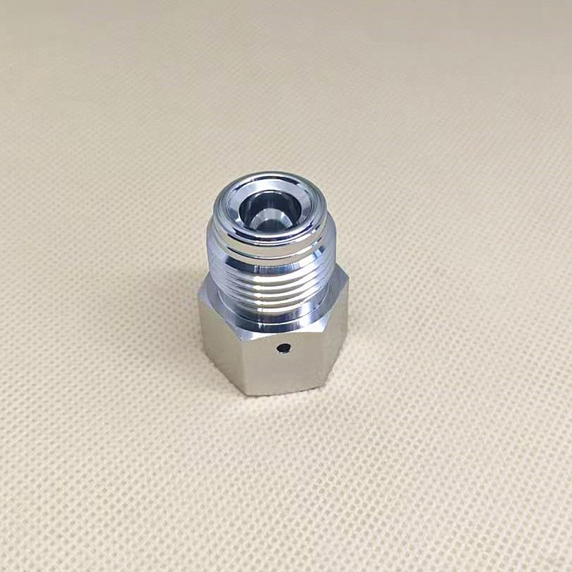 316L不锈钢Vcr1/4 /2内螺纹外螺纹转换接头美国标准Npt1/4