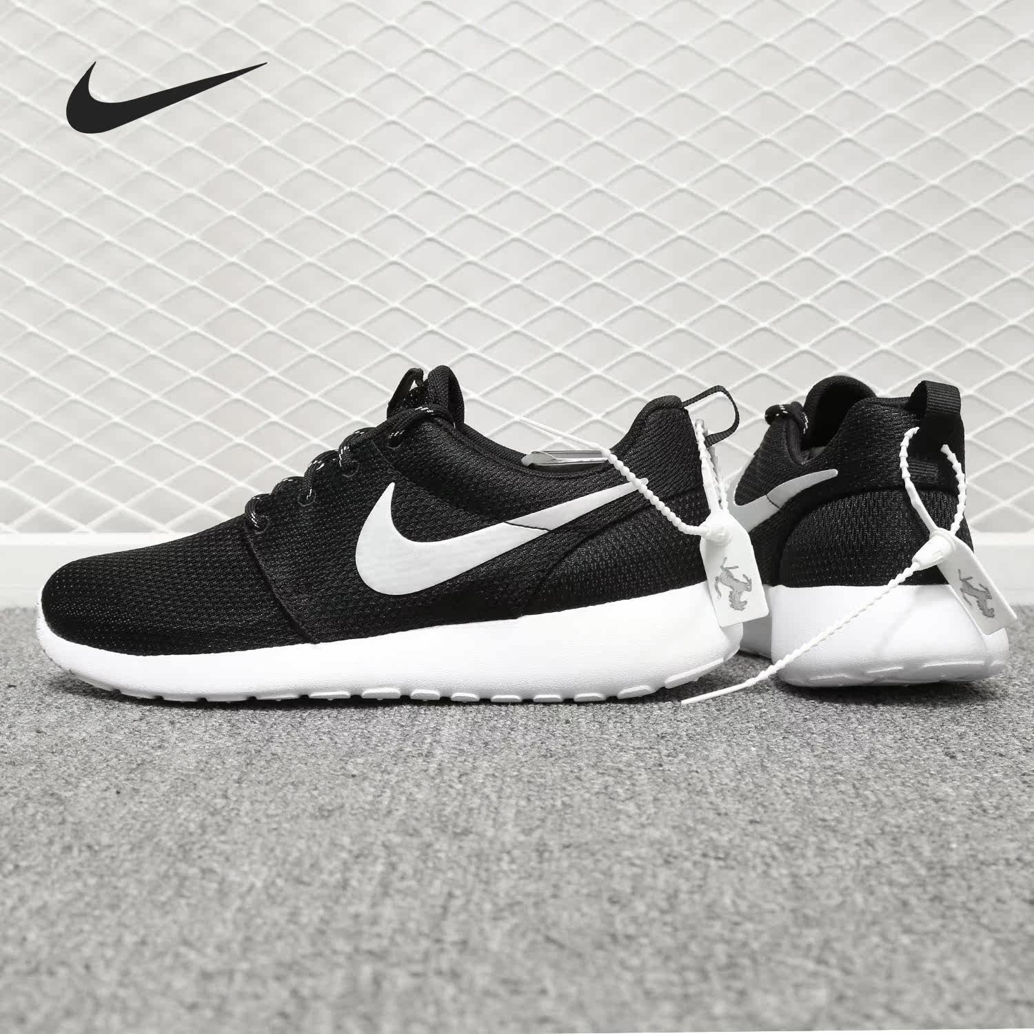 Nike/耐克Roshe Run WMNS 女款休闲复古小白鞋休闲跑步鞋 511882